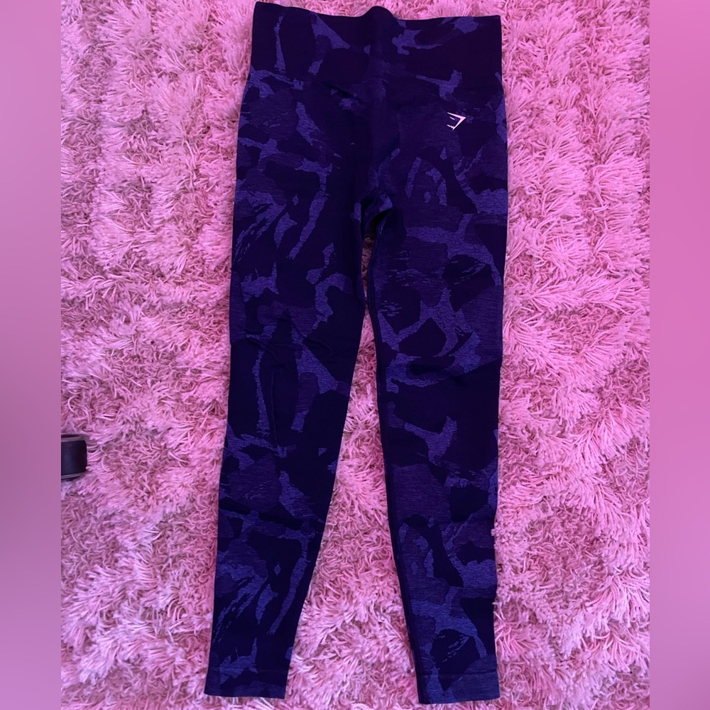 Gym Shark Camo Leggings W/ Butt Scrunch